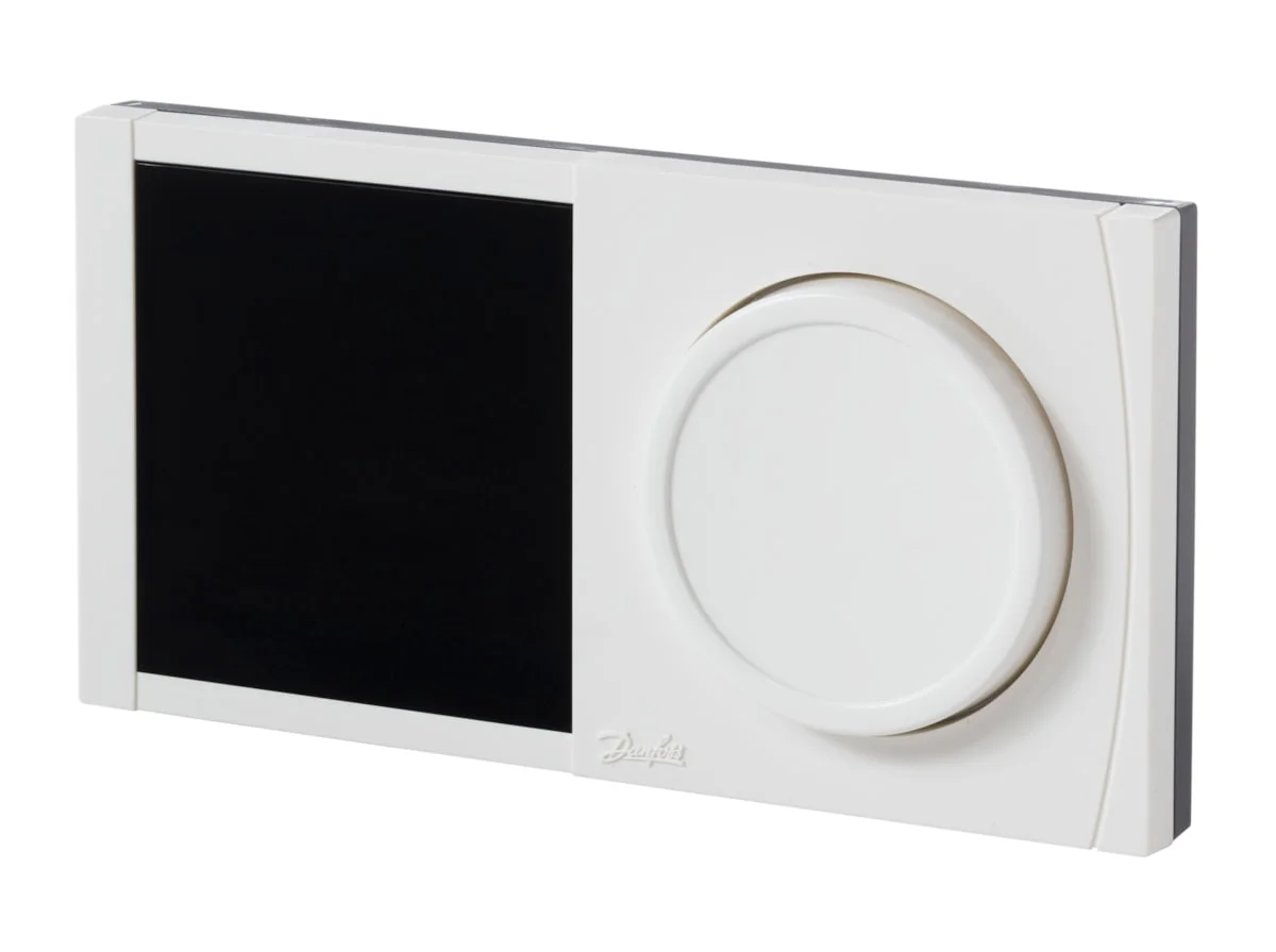 087H3200